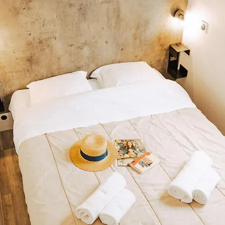 Mobil-home Spacieux Avec Terrasse Pour 8 Personnes - Api-1-52-1168 Campingplads *