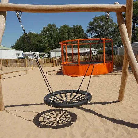 Mobil-home Spacieux Avec Terrasse Pour 8 Personnes - Api-1-52-1168 Saint-Jean-de-Monts