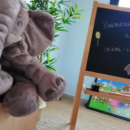 Mobil-home Spacieux Avec Terrasse Pour 8 Personnes - Api-1-52-1168 * Saint-Jean-de-Monts