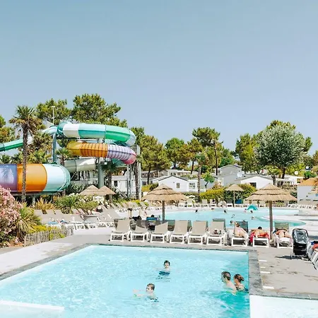 Campingplads Mobil-home Spacieux Avec Terrasse Pour 8 Personnes - Api-1-52-1168 Saint-Jean-de-Monts