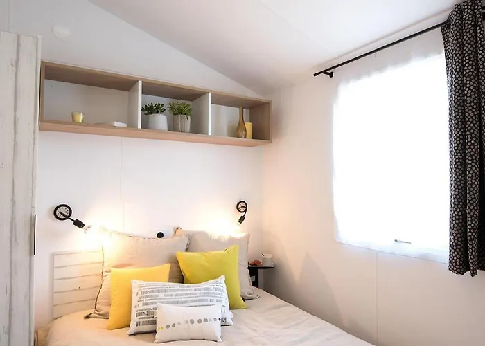 Campingplatz Mobil-home Spacieux Avec Terrasse Pour 8 Personnes - Api-1-52-1168 Saint-Jean-de-Monts