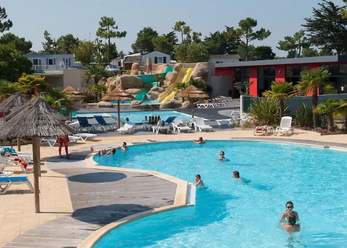 Campingplatz Mobil-home Spacieux Avec Terrasse Pour 8 Personnes - Api-1-52-1168