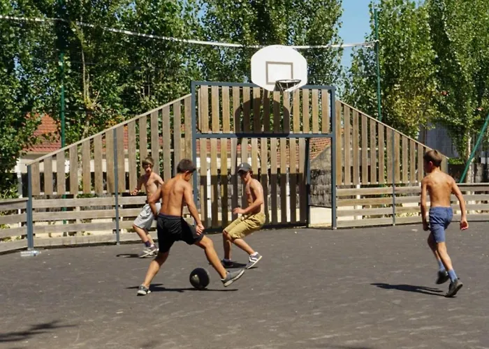 Mobil-home Spacieux Avec Terrasse Pour 8 Personnes - Api-1-52-1168 Saint-Jean-de-Monts